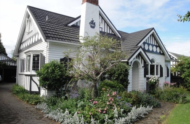 Inglés Tudor Manor Exec