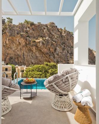 Enilion Luxury Suites