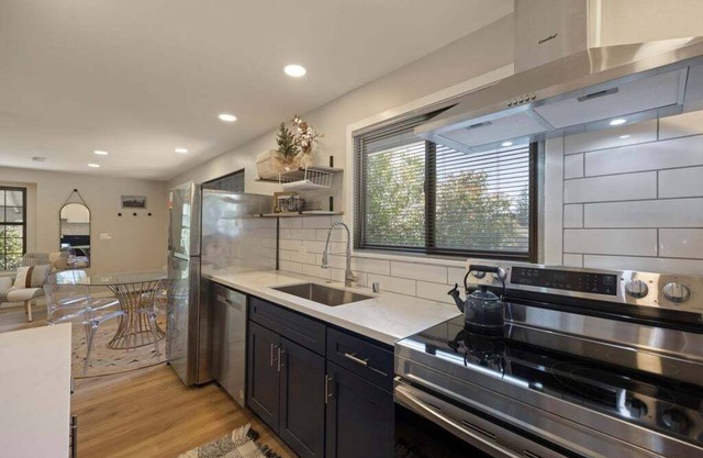 Enjoy a 11-minute drive to T-Mobile Park from this Seattle property