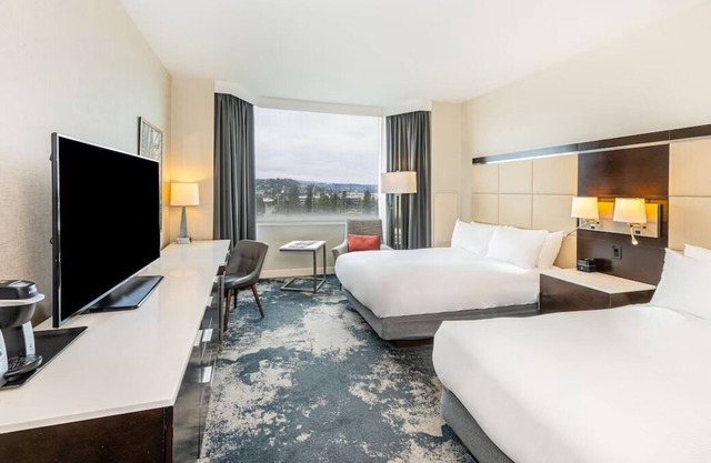 Enjoy a Hassle-Free and Comfortable Stay! 4 Family-friendly Units, Pets Allowed