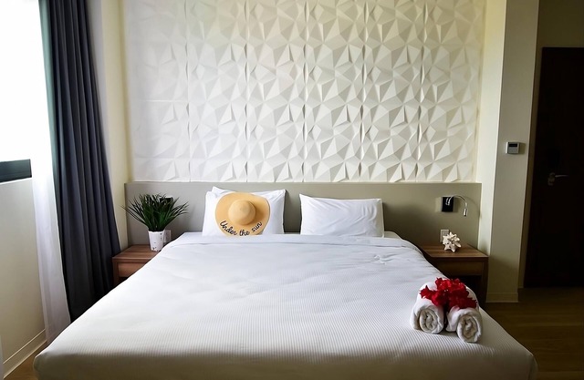 Enjoy a Hassle-Free and Suiting Stay! Near Cupecoy Beach, Free Onsite Parking