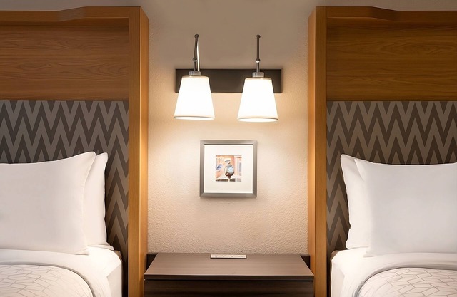 Enjoy a Hassle-Free and Suiting Stay! 3 Family-friendly Units! Indoor Pool