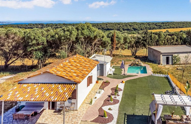 Enjoy an unforgettable vacation in this inviting vacation home with pool.