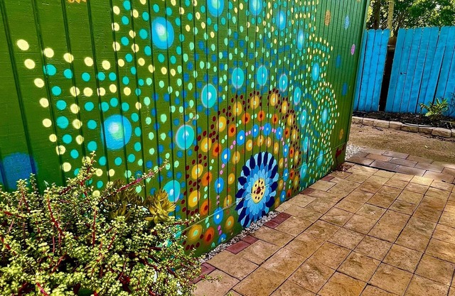 Enjoy Peaceful, colorful Vibes while visiting in Sunny San Leon