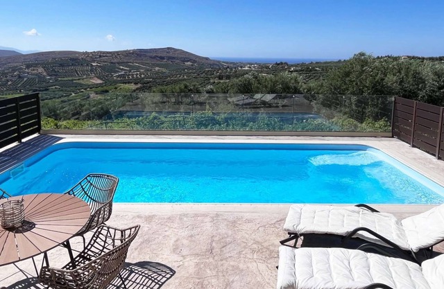 Enjoy Romance and Sunsets at Villa Dionysos