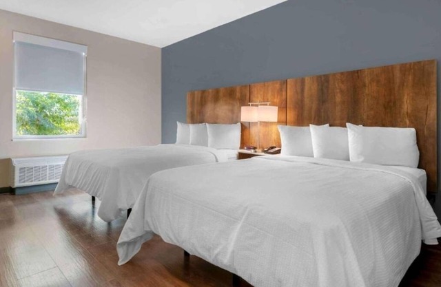 Enjoy Roomy Accommodations Just Steps from Sparks Marina