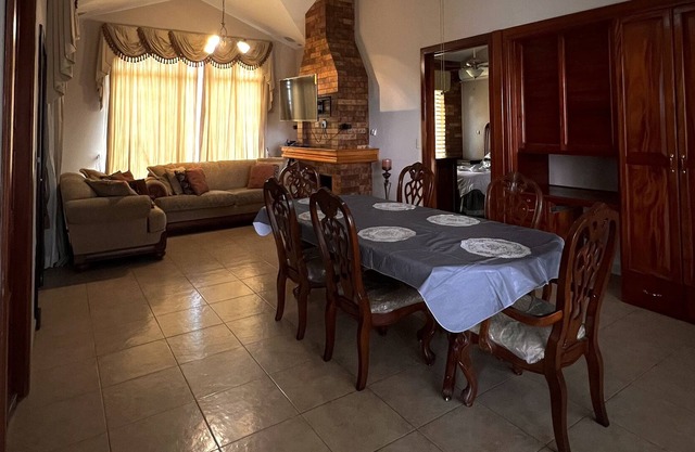 Enjoy this romantic peaceful Family house
