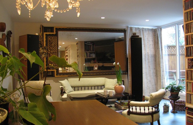 Enjoy your stay in the heart of Kits.