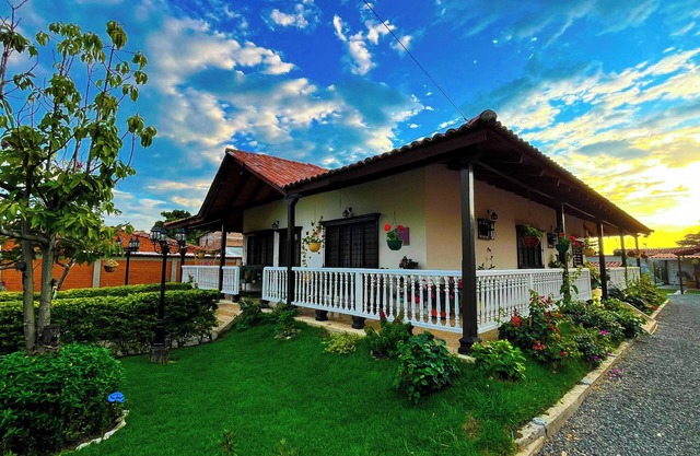 Enjoyable country house with WiFi in Santa Elena