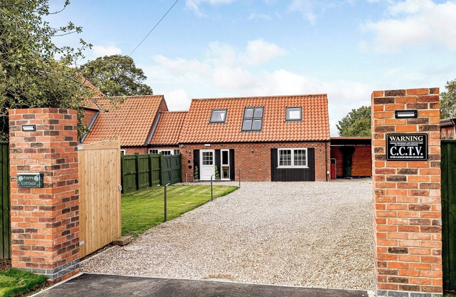Alojamiento de 3 habitaciones en West Ashby, near Horncastle