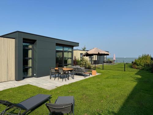 Enkhuizer Strand Chalet Möwennest Zweite Reihe Haus Nr 261