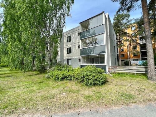 Ensimmäisen kerroksen neliö, ilmainen pysäköinti