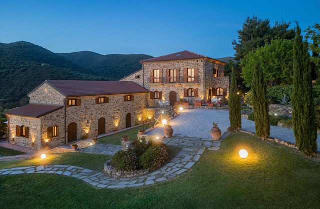 Entire Villa for Family Reunion, Retreats & Events for up to 30 guests