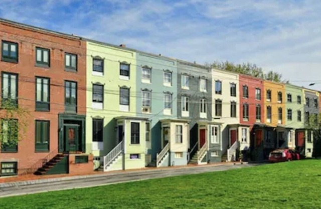 Entire 3 Story Home in Historic Building in Arts District- Walk to everything