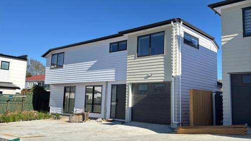 Entire 3BR Comfort Near AKLD Airport
