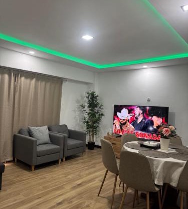 Entire apartment in the heart of downtown N&N
