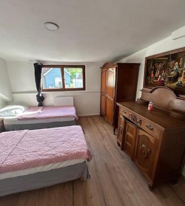 Entire apartment 2 bedroom 5 beds