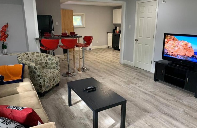 Entire Condo Minutes from Niagara Falls (USA)