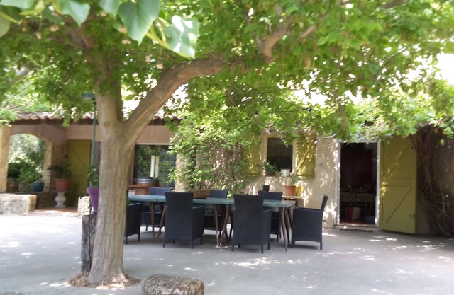 Entire family country house on 1 ha with no direct neighbors