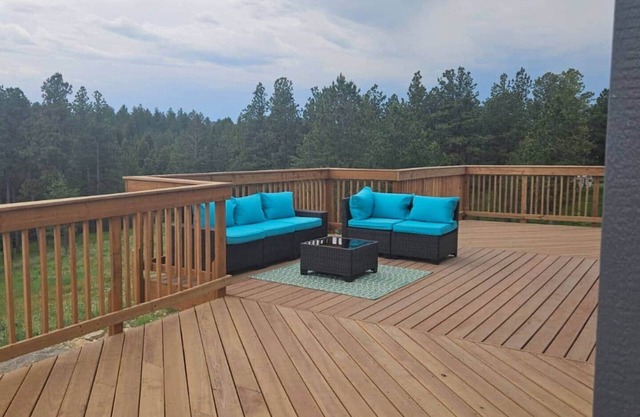 Brand New - Lewistown Pine View Retreat