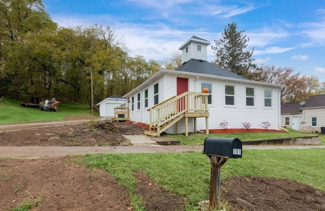 Entire Home "Schoolhouse" in Wausaukee