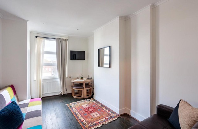 Entire luxurious flat sleeps 4 persons