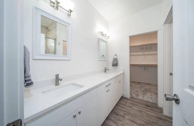 Entire place near wineries, BMX, sports & shopping