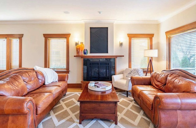 Entire property: Main House, Basement Apartment (separate) & Cottage (separate)
