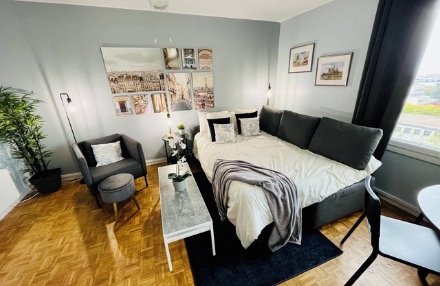 Entire rental unit in Maisons-Alfort, France