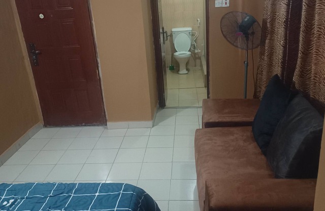 3beds enteros, espaciosos y amueblados en suite, como vacaciones con BrausengDelight