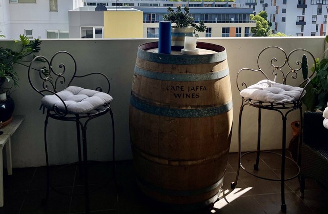 Entire split level 1 B/room Apt + Parking in Mascot