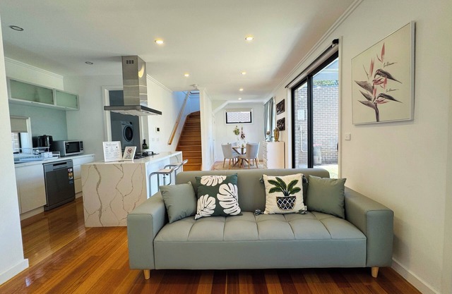 Entire Townhouse