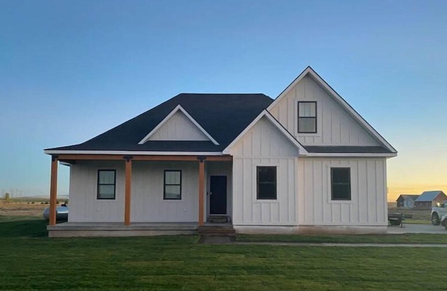 Entire Upstairs With Private Entrance