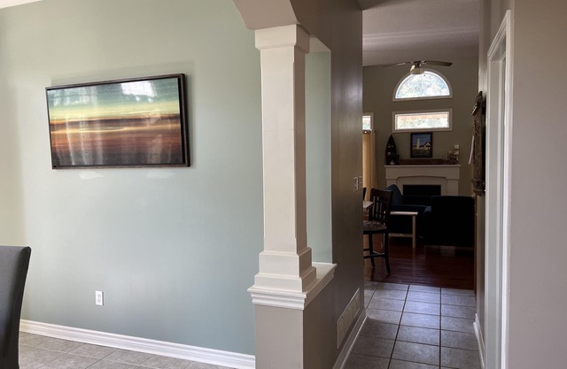 Entire Vacation Home with 5 Bedrooms & 3 Bathrooms