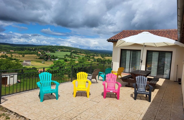 Casa entera 230 m2 con magnifica vista