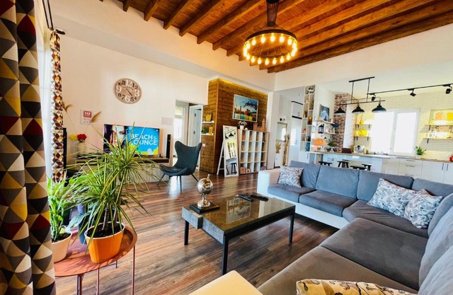 Entire Villa Near Tbilisi Nature Reserve with Panoramic View