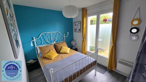 EntreLac&Océan1 - chambre d'hôtes chez l'habitant, Entrée et terrasse privée- cyclotouristes bienvenue