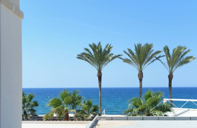 Envy SeaSide Suites