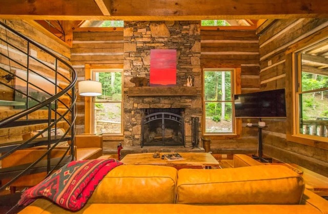 Epic 1BR Cabin w/ Outdoor Fireplace~5 Min to Town