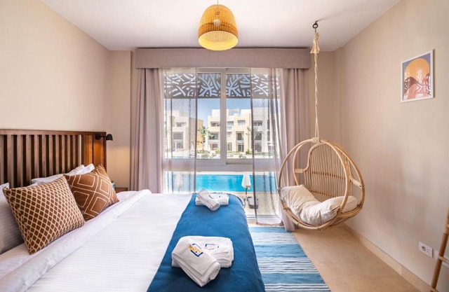 Epic & Exquisite 2 BR w Beach & Pool Mangroovy