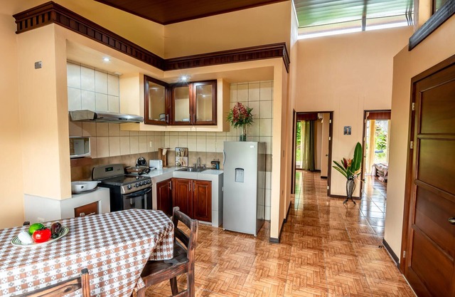 Casa equipada, con vista al volcán Arenal, La Fortuna San Carlos.