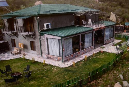 Eraz Guest House