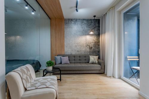 ERKEL 18 APARTMAN