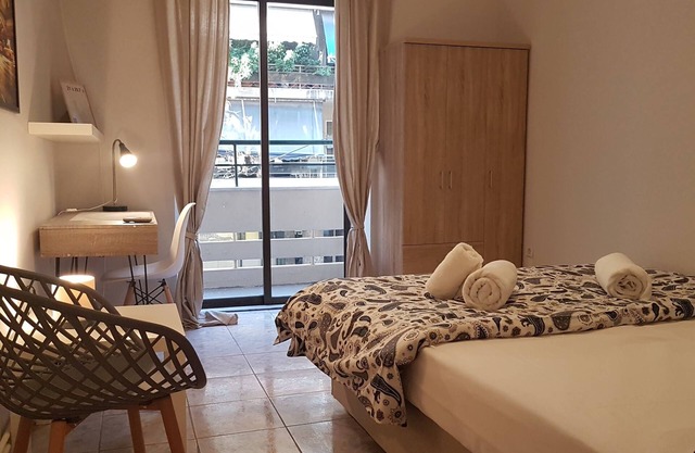 Erra - Bamboo - Athens Center, 150m², 6 BD, 3 BATH