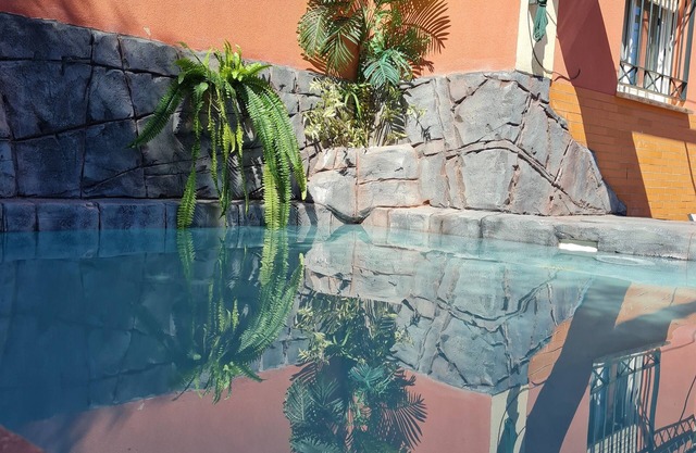 Preciosa casa con piscina a 10 minutos del centro de Sevilla .Vistas a la ciudad