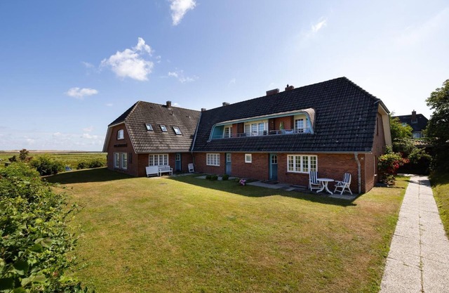 Es Erwartet Sie Eine Geschmackvoll Eingerichtete und Lichtdurchflutete Ferienwohnung im Schönen Ort Norddorf auf Amrum!
