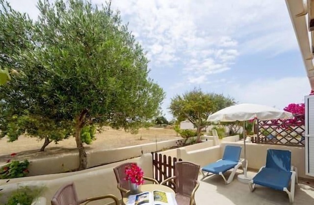 Es Garrovers - Formentera Break