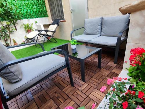 Escapada en Pareja con Jardín Privado - 100 m del Mar