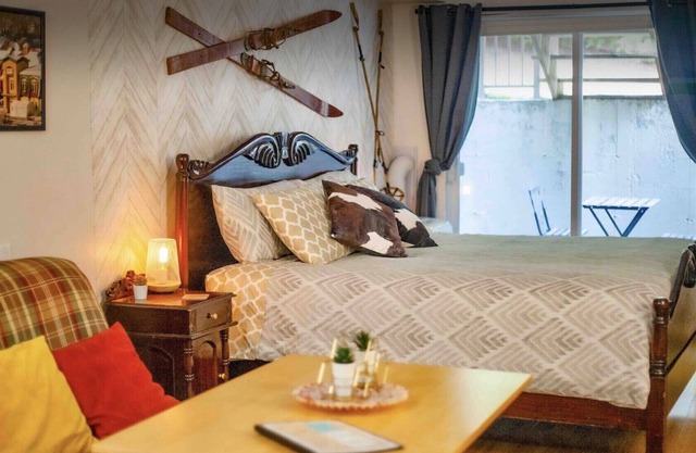 ESCAPADE ST-SAUVEUR - Cozy studio close to everything!