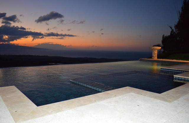 Escape de la realidad ... Vista de 180 grados, piscina, jacuzzi, privacidad. Permitido